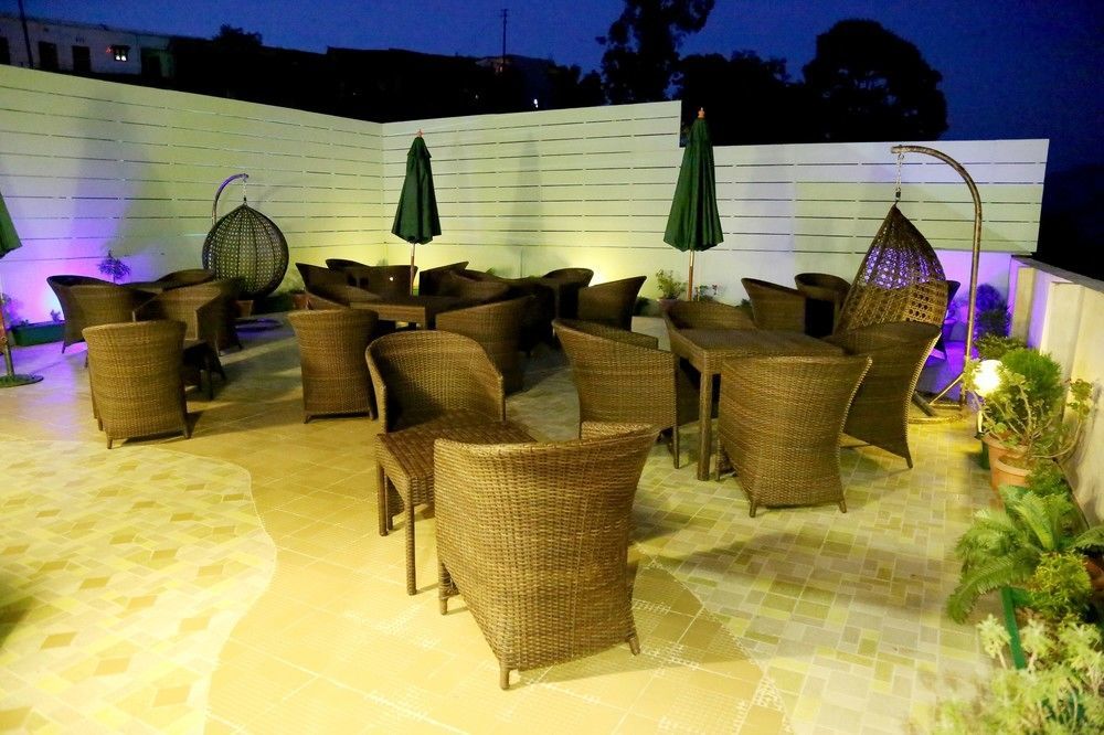 Lans Castle Otel Lansdowne Dış mekan fotoğraf